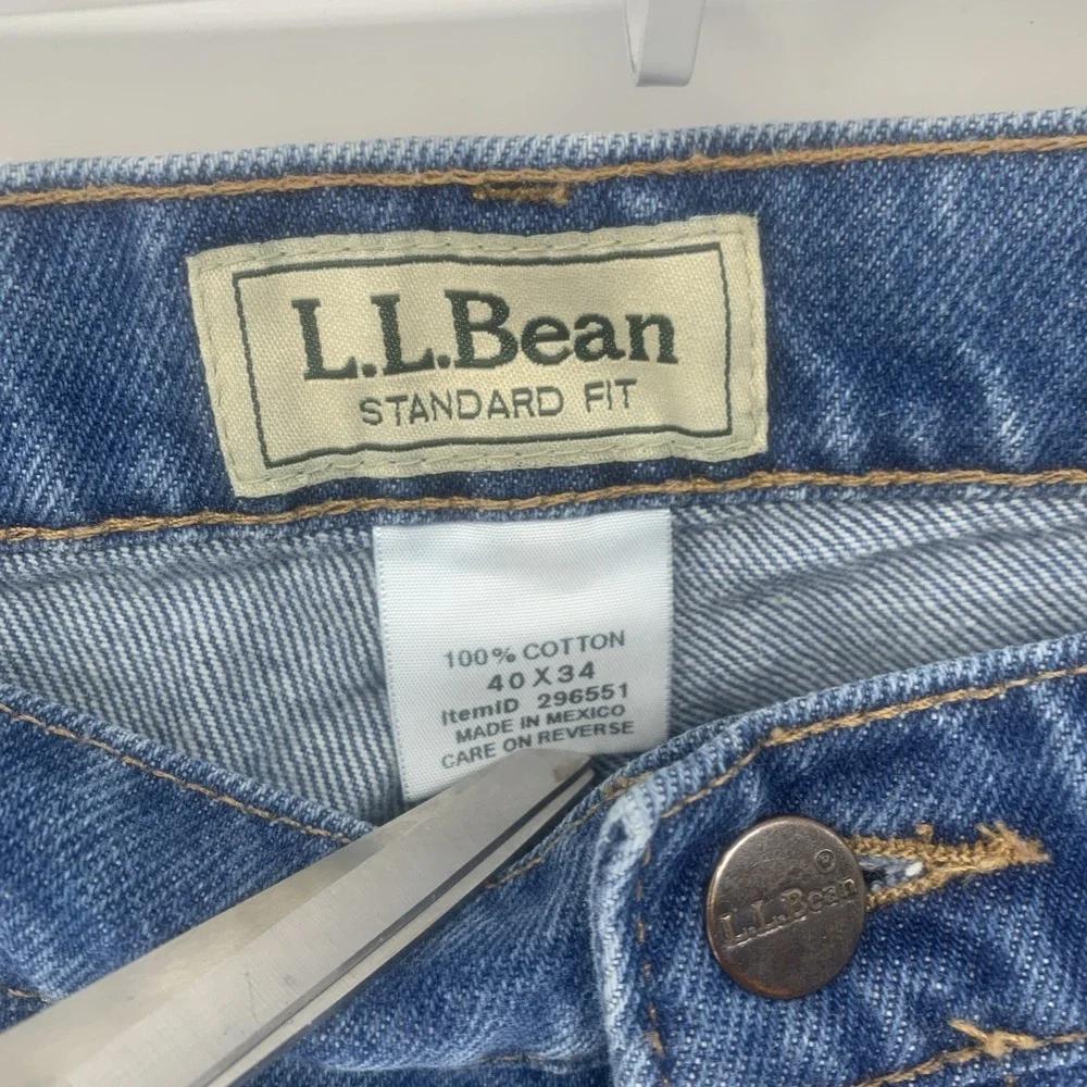 LL Bean Mens Relaxed Fit Jeans 40x34 Blue Medium Wash 100% Cotton Straight Leg